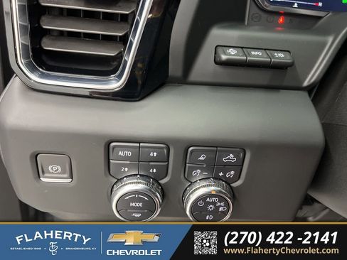 Used 2024 GMC Sierra 2500 Denali w/ Denali Reserve Package AWD/4WD image 24