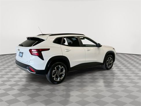 Certified 2024 Chevrolet Trax LT image 11