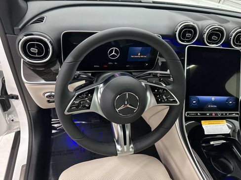 Used 2026 Mercedes-Benz GLC 300 4MATIC image 10
