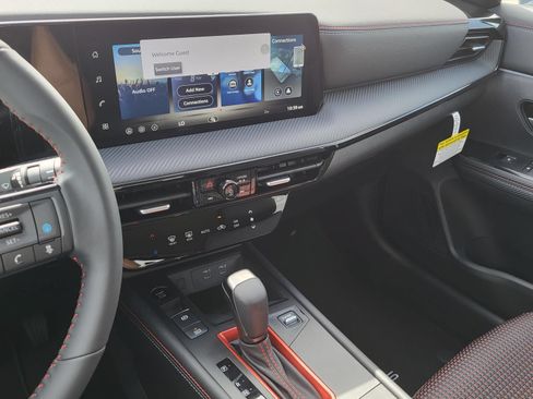 New 2026 Nissan Kicks SR FWD image 20