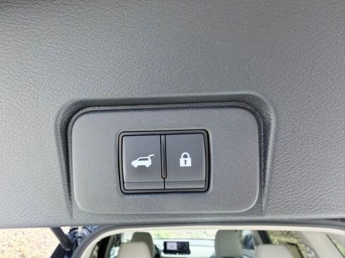 Certified 2025 Nissan Rogue SL w/ SL Premium Package image 36