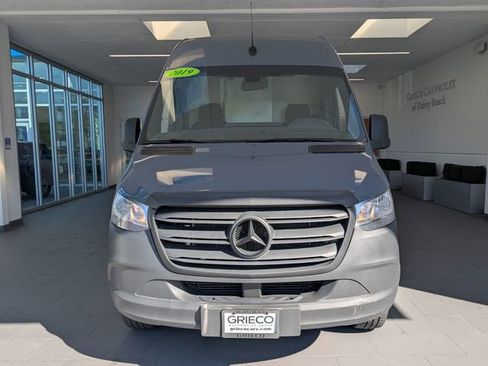 Used 2019 Mercedes-Benz Sprinter 144 image 2