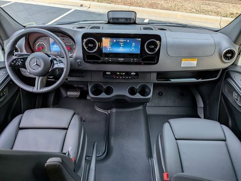 New 2026 Mercedes-Benz Sprinter 2500 image 30