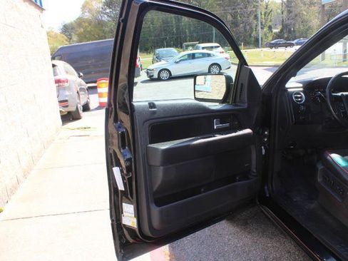 Used 2014 Ford F150 FX4 w/ Equipment Group 402A Luxury AWD/4WD image 16