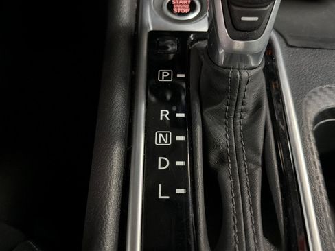 Used 2025 Nissan Sentra SV FWD image 39