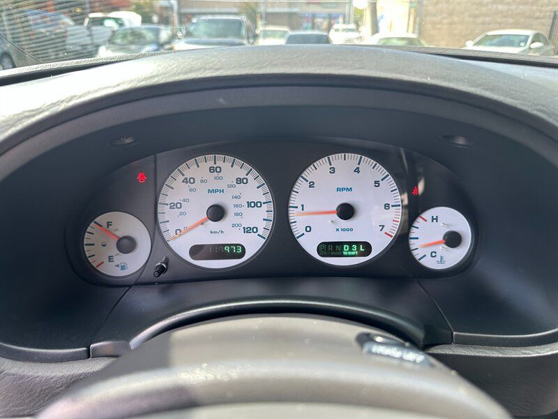 Used 2004 Dodge Grand Caravan SXT w/ Premium Group FWD image 23