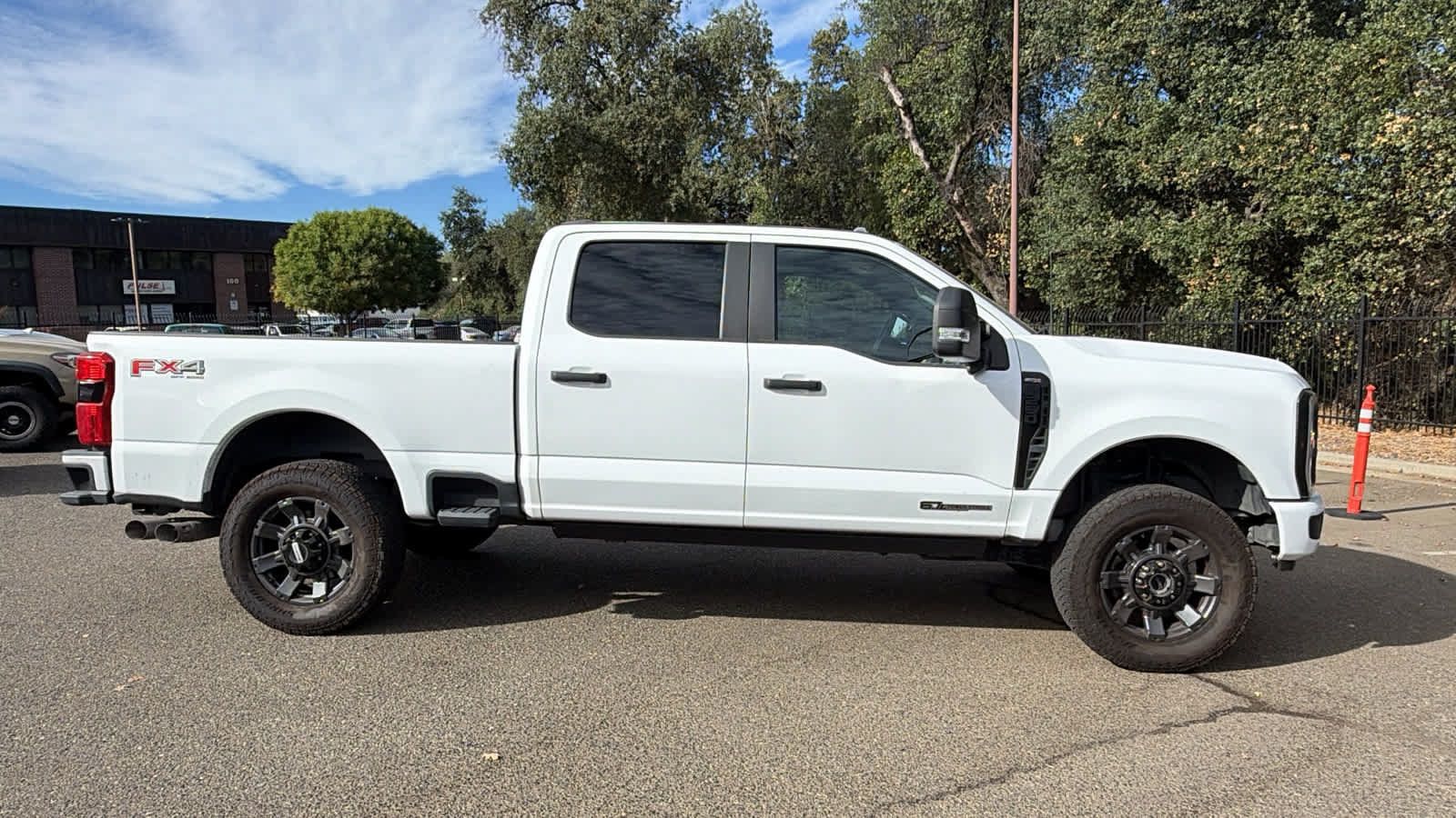 Used 2023 Ford F250 XL w/ STX Appearance Package AWD/4WD image 4