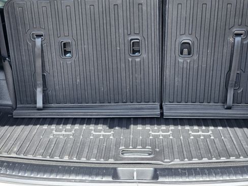 Used 2024 Kia Telluride S w/ S Sunroof Package image 11