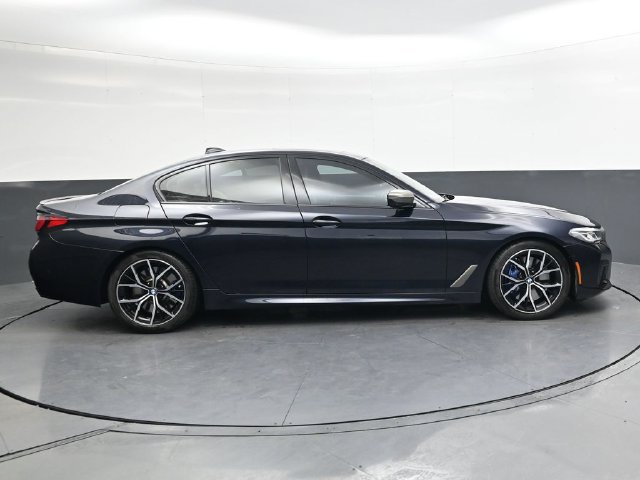 Used 2023 BMW M550i xDrive w/ Dynamic Handling Package AWD/4WD image 3