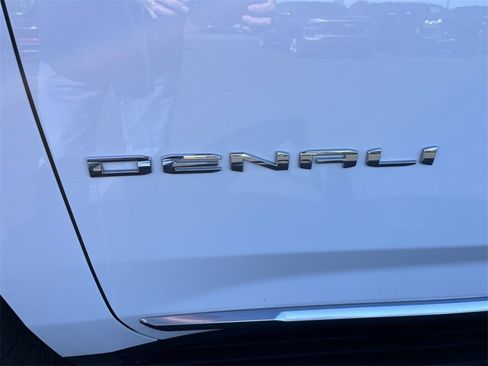 Certified 2024 GMC Yukon Denali image 33