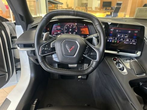 Used 2022 Chevrolet Corvette Stingray image 16