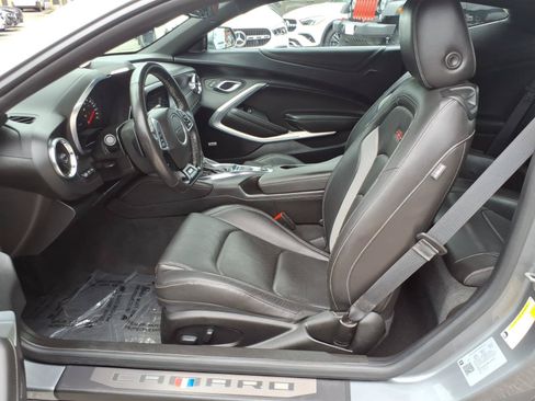 Used 2022 Chevrolet Camaro SS RWD image 12