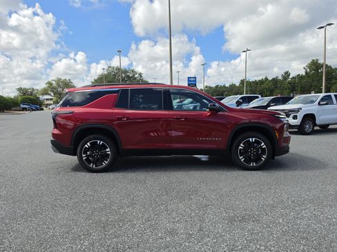 New 2027 Chevrolet Traverse LT w/ Sun and Wheel Package AWD/4WD image 3