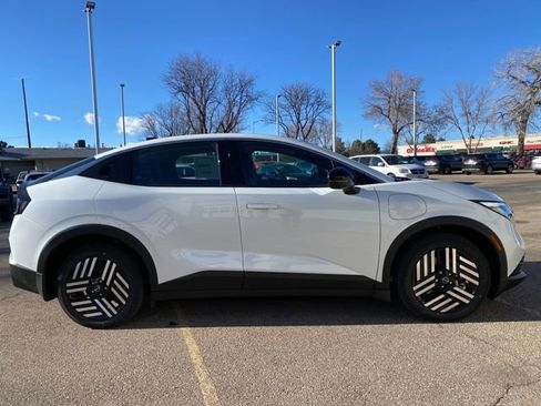 New 2026 Nissan Leaf SV+ w/ Floor Mat Package (SV+) image 6