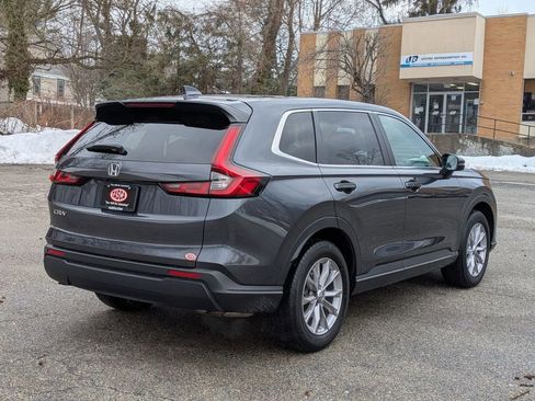 Used 2024 Honda CR-V EX image 3