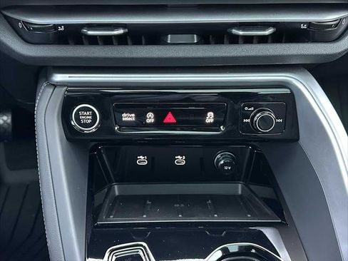 New 2025 Audi Q5 Premium Plus image 26