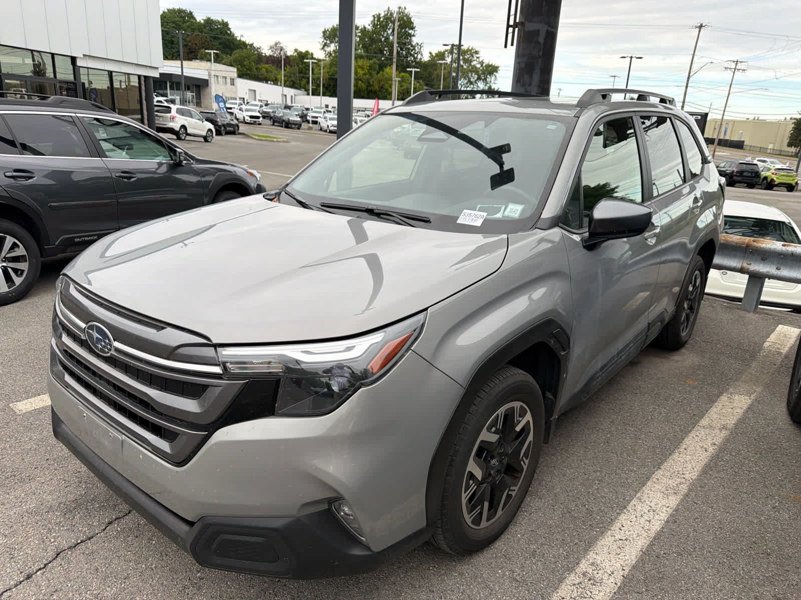 Used 2025 Subaru Forester Premium AWD/4WD image 1