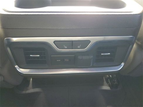 Used 2022 GMC Sierra 2500 SLT w/ SLT Premium Package image 24