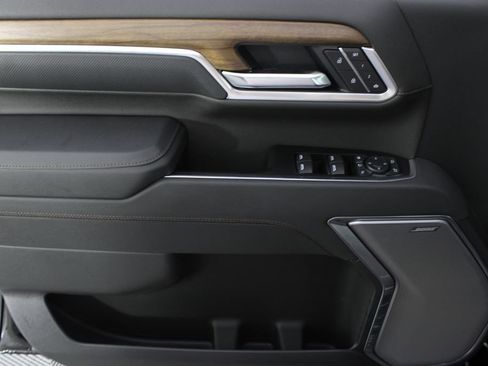New 2026 Chevrolet Silverado 2500 High Country w/ Midnight Edition AWD/4WD image 14