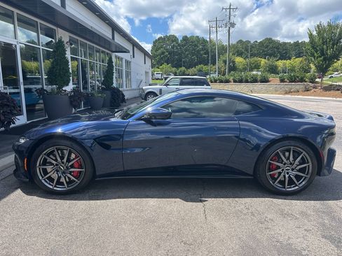 Used 2020 Aston Martin V8 Vantage Coupe RWD image 8