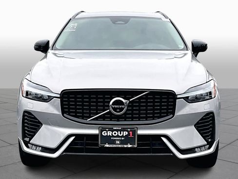 Certified 2023 Volvo XC60 B5 Plus w/ Climate Package image 3