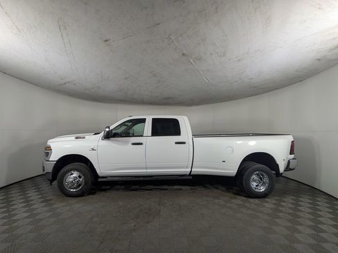New 2026 RAM 3500 Tradesman AWD/4WD image 3