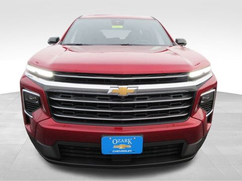 New 2026 Chevrolet Traverse LT w/ Sun and Wheel Package image 8