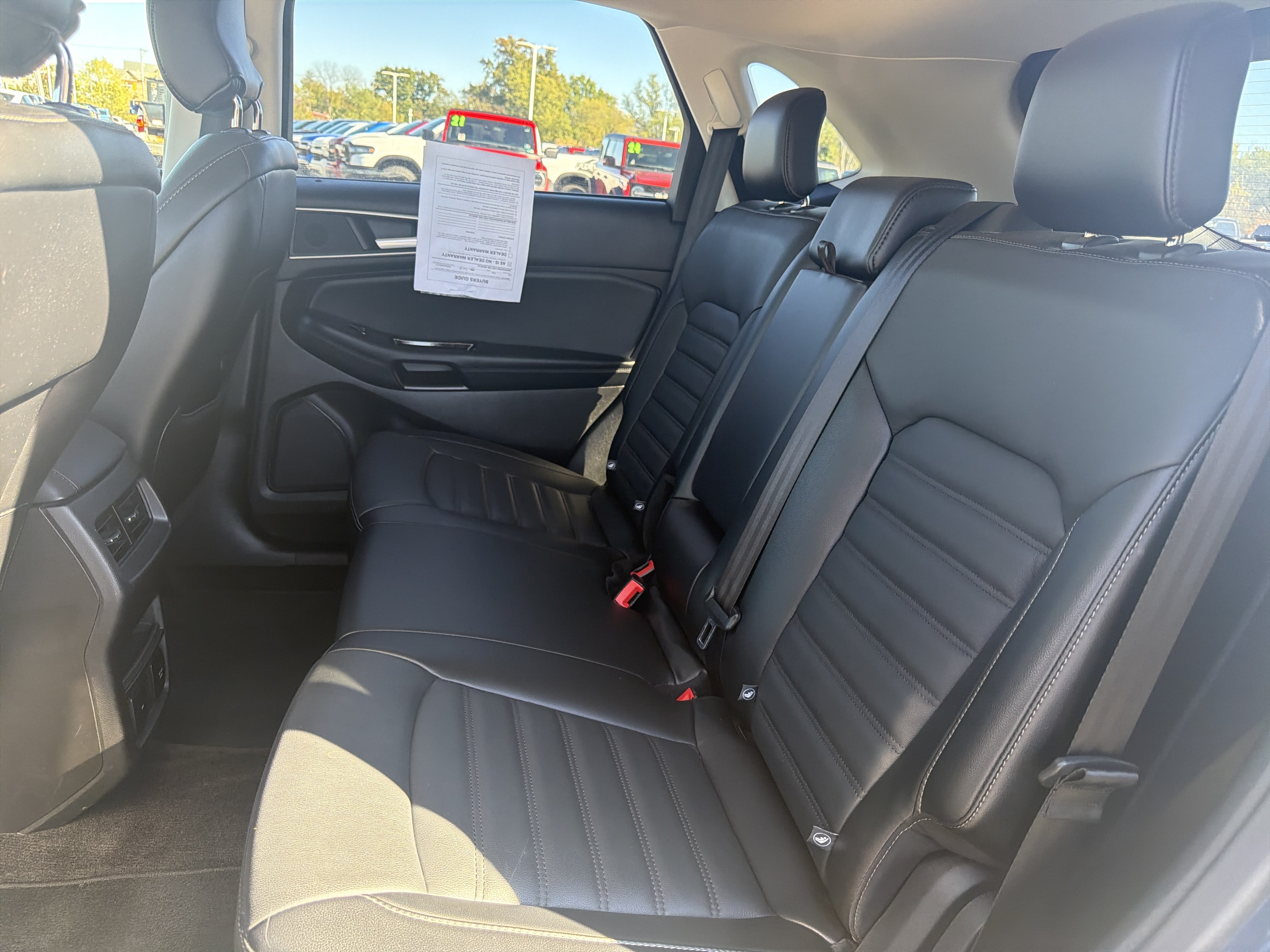 Used 2018 Ford Edge SEL w/ Equipment Group 201A AWD/4WD image 3