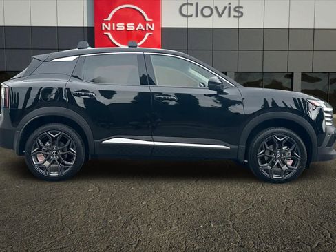 New 2026 Nissan Kicks SR FWD image 9