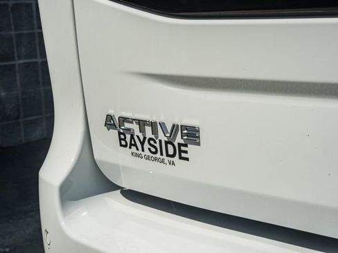 Used 2025 Ford Expedition Active RWD image 11
