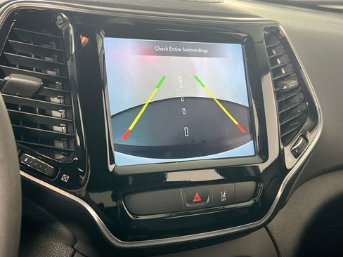 Used 2022 Jeep Cherokee Limited w/ Elite Package image 14