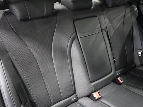 Used 2017 Mercedes-Benz S 550 Sedan w/ Premium Package image 21