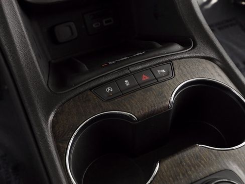 Used 2023 GMC Acadia Denali w/ Denali Technology Package image 34