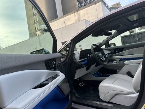 New 2026 Cadillac Optiq Luxury 2 image 20