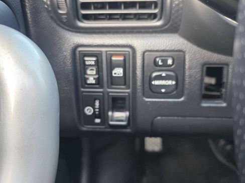 Used 2001 Toyota MR2 image 18