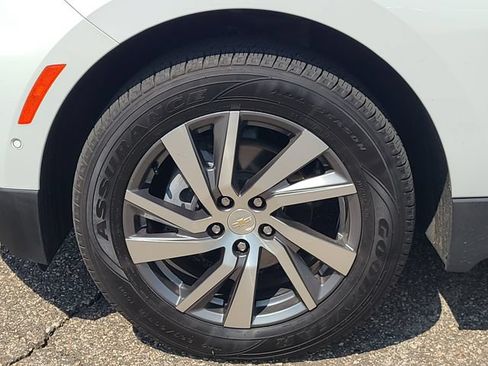 Used 2023 Chevrolet Equinox Premier AWD/4WD image 10