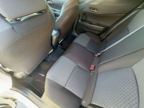 Used 2021 Toyota C-HR LE image 19