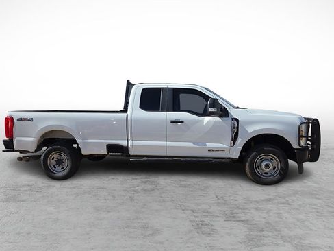 Used 2024 Ford F250 XL AWD/4WD image 12