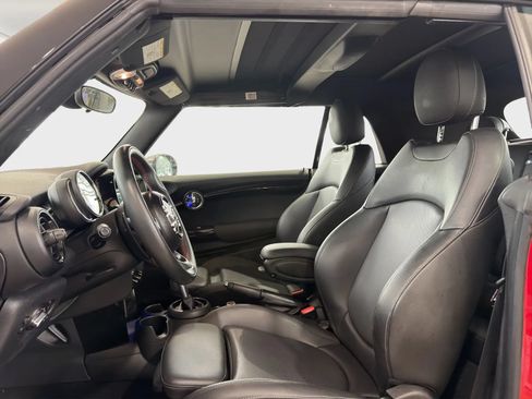 Used 2019 MINI Cooper S FWD image 8