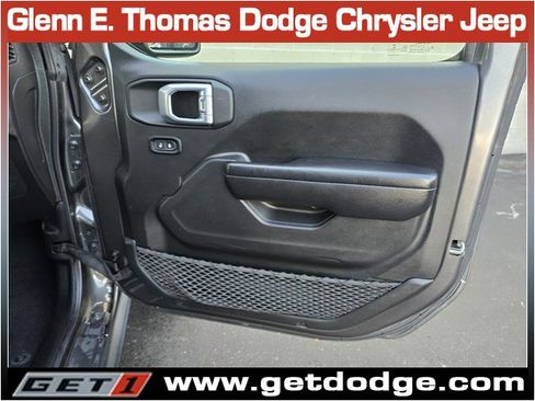 Certified 2021 Jeep Gladiator Willys image 34