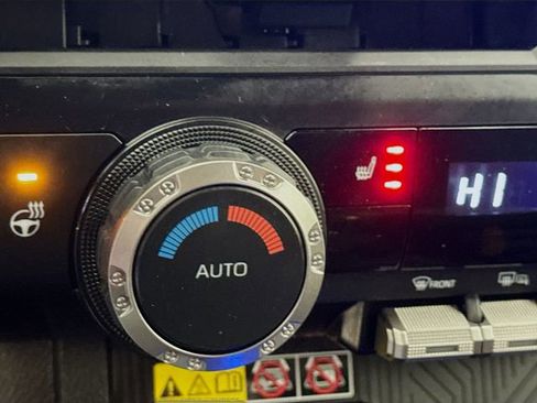 Used 2024 Toyota Tacoma SR5 image 20