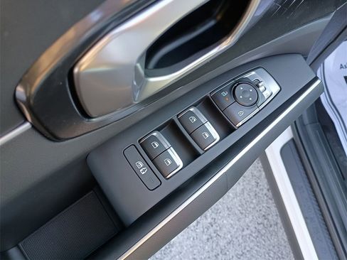 New 2026 Kia Sorento S image 19