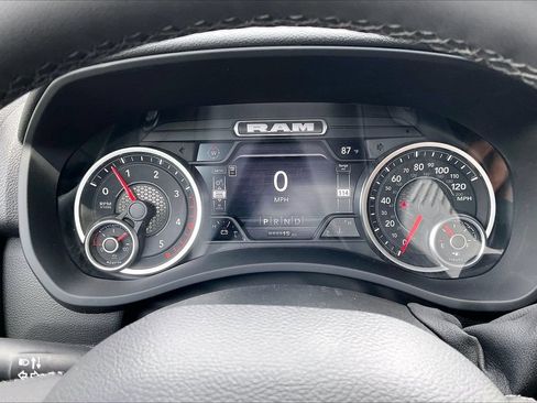 New 2026 RAM 2500 Big Horn AWD/4WD image 11