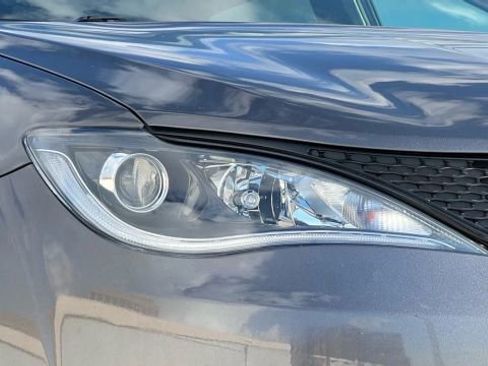 Used 2018 Chrysler Pacifica Touring Plus w/ S Appearance Package image 49