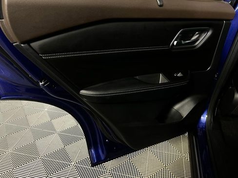 Used 2023 Nissan Rogue Platinum image 27