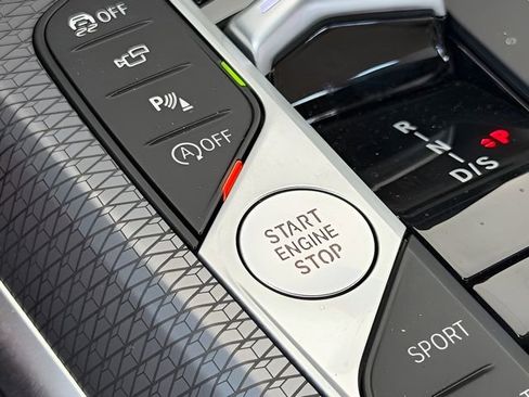 Used 2026 BMW 440i xDrive Convertible w/ Premium Package image 40