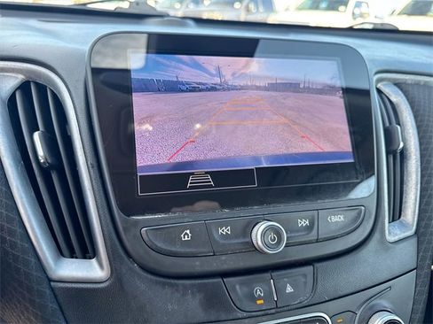 Used 2023 Chevrolet Malibu LT image 27