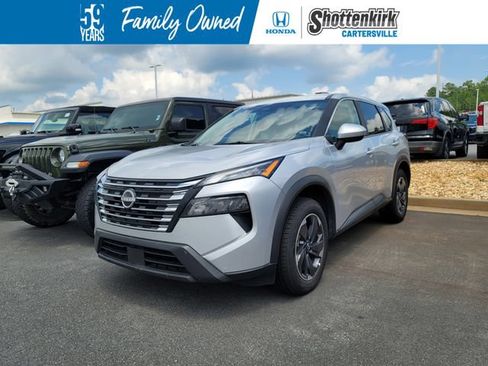Used 2025 Nissan Rogue SV FWD image 1