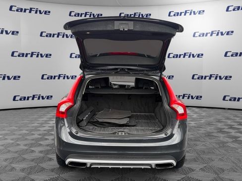 Used 2015 Volvo V60 T5 Cross Country w/ Climate Package AWD/4WD image 11