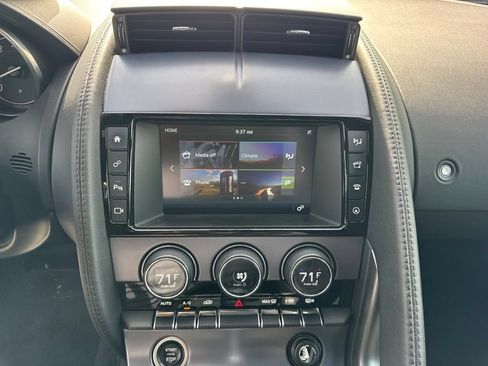 Used 2018 Jaguar F-TYPE Convertible RWD image 11
